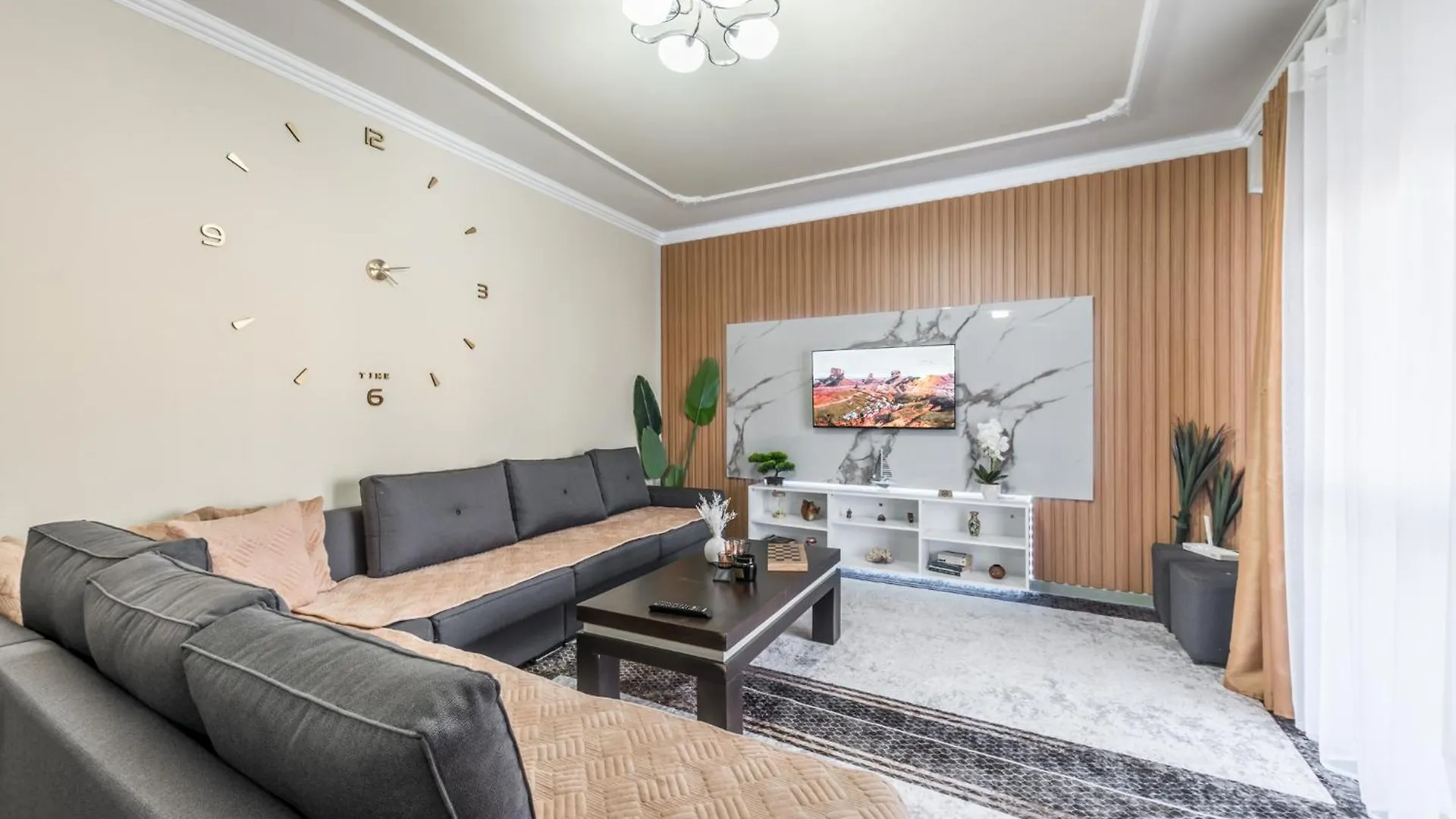 Beachfront Apartments Durrës 0*,  Albanien