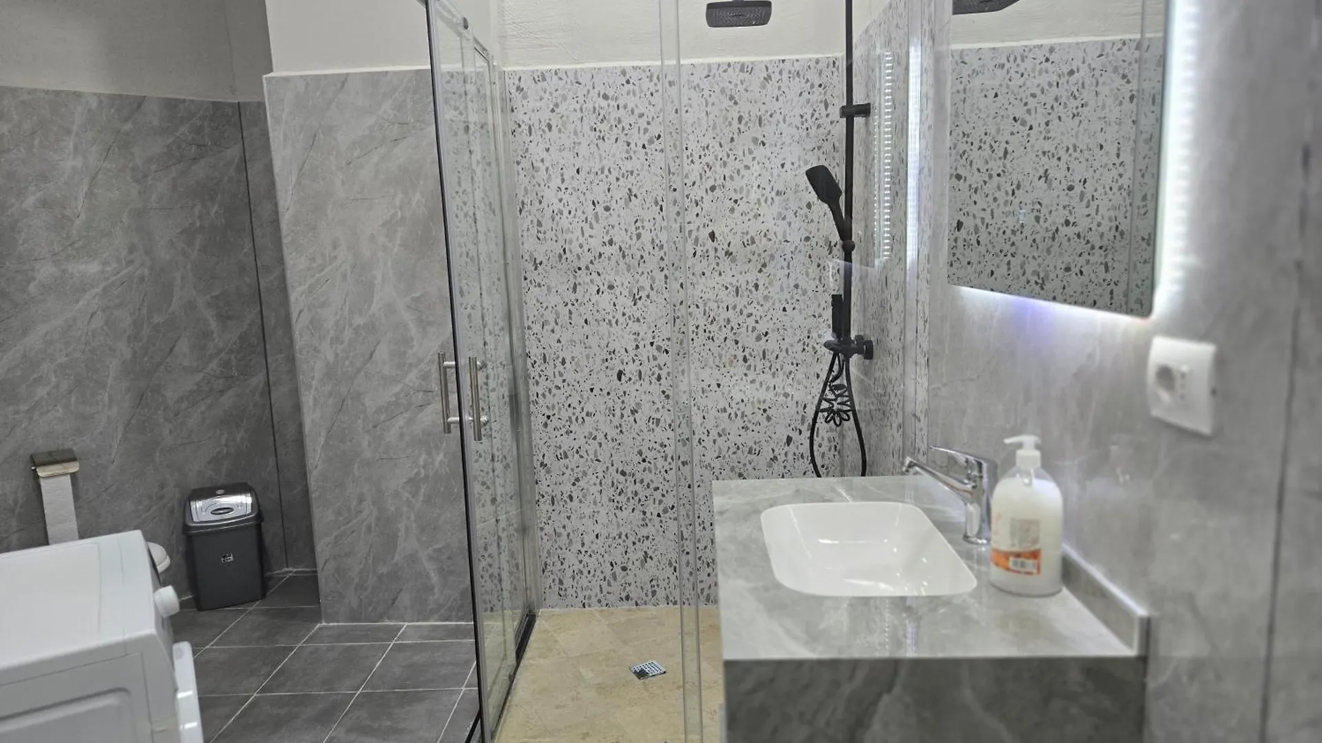 Beachfront Apartments Durrës