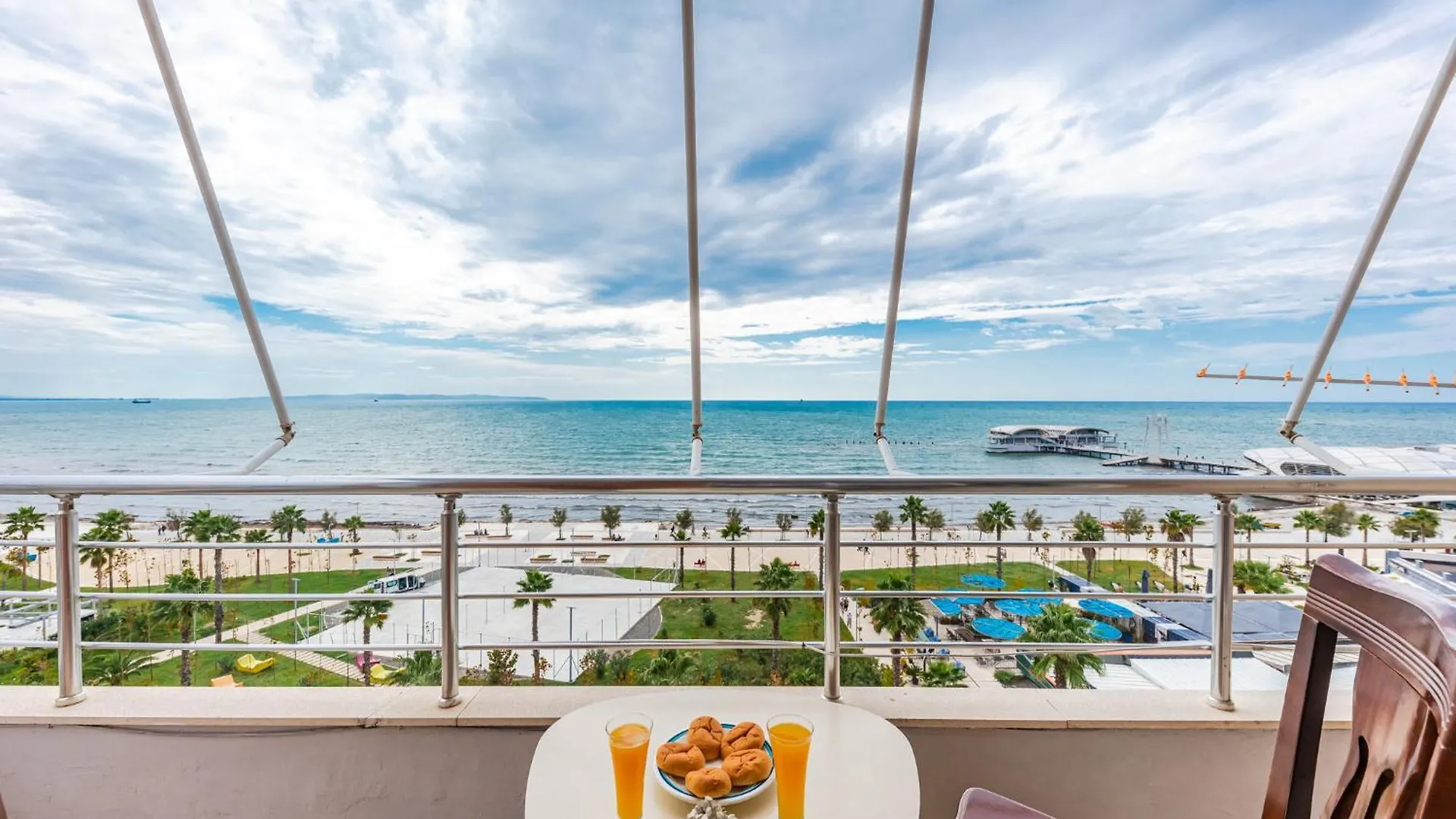 Beachfront Apartments Durrës