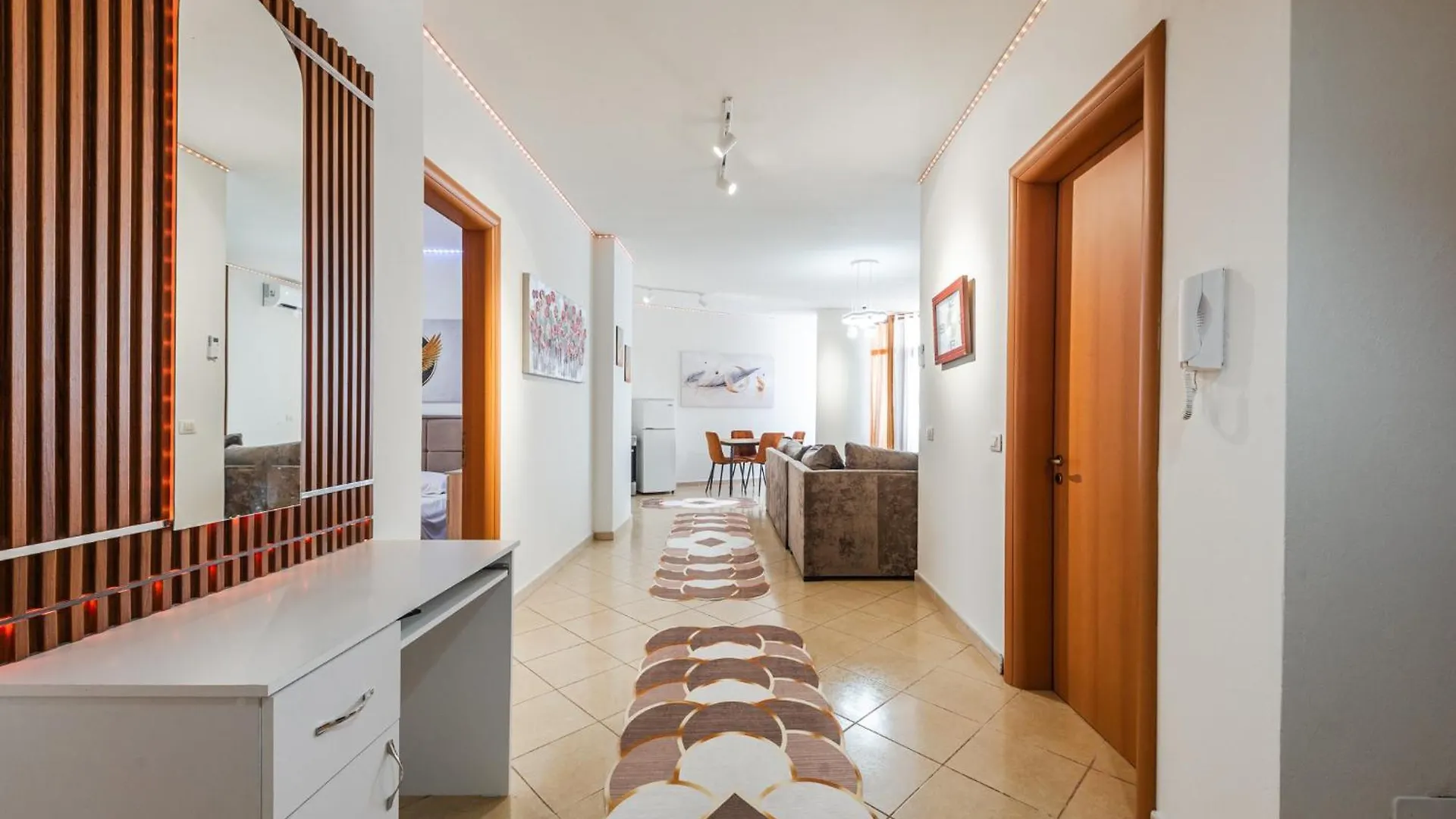 Beachfront Apartments Durrës 0*,  Albanien